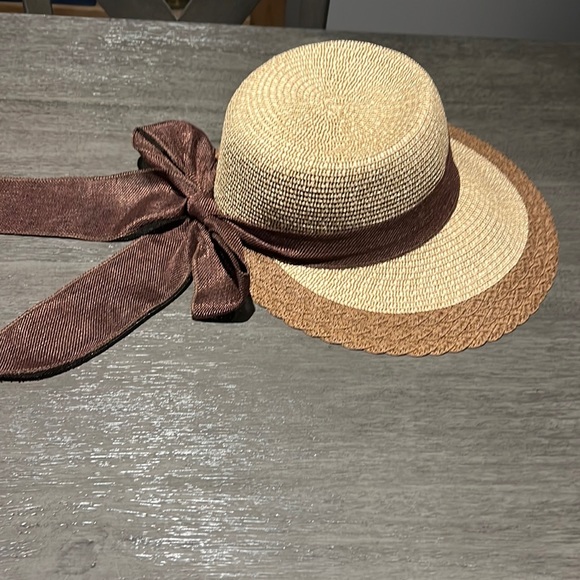 Accessories - Bow detail straw hat